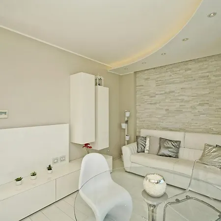 Apartment La Castellana C89 By Wonderful Italy