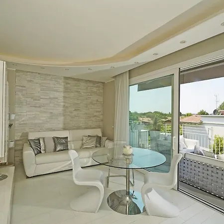 La Castellana C89 By Wonderful Italy *