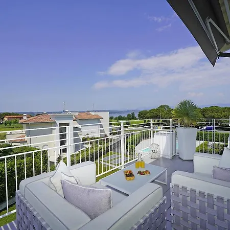 La Castellana C89 By Wonderful Italy *